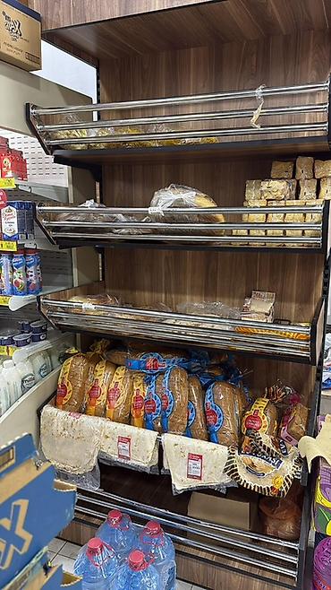 Soyuducu vitrinləri: Mini-market üçün avadanlıq və dolu mal assortimenti Təsvir: - Süd və — 3