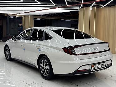 Hyundai: Hyundai Sonata: 2021 г., Гибрид, Седан — 4