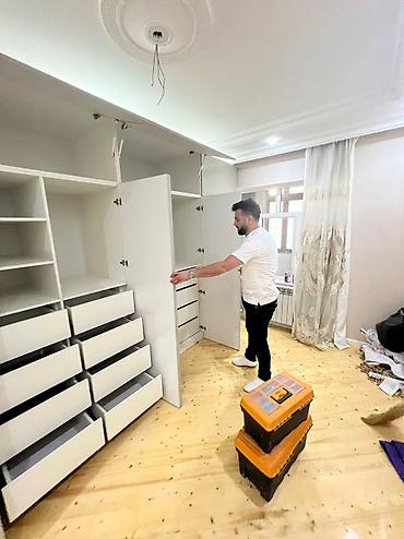 Sifarişlə dolablar: Düz dolab, Yataq otağı üçün, Paltar üçün, Açılan, Korpuslu, 5 qapı — 4