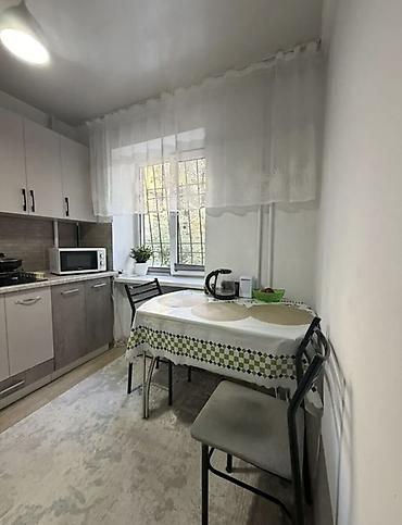 массаж манас шаары: 1 комната, 32 м², Хрущевка, 1 этаж, Дизайнерский ремонт — 4