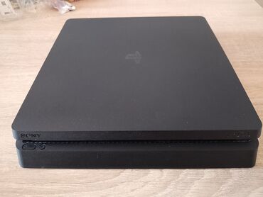 PS4 (Sony Playstation 4): Ps4 slim, korisćen, brutalno očuvan, bez ikakvih fizičkih oštećenja — 3