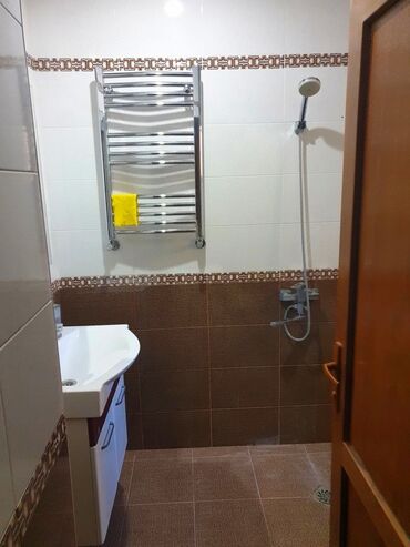 Uzunmüddətli kirayə evlər: 130 kv. m, 3 otaqlı, Kanalizasiya, Kombi, İşıq -da lalafo.az — 18 Uzunmüddətli kirayə evlər: 130 kv. m, 3 otaqlı, Kanalizasiya, Kombi, İşıq — 18