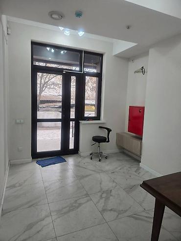 Аренда офисов: Сдается в аренду нежилое помещение/офис, 2 комнаты с холлом, отдельным at lalafo.kg — 4 Аренда офисов: Сдается в аренду нежилое помещение/офис, 2 комнаты с холлом, отдельным — 4