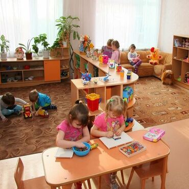 парта для школника: В Частный детский сад требуются воспитатели старшей и подготовительной