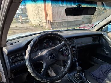 Audi: Audi 80: 1992 г., 2 л, Механика, Бензин, Седан