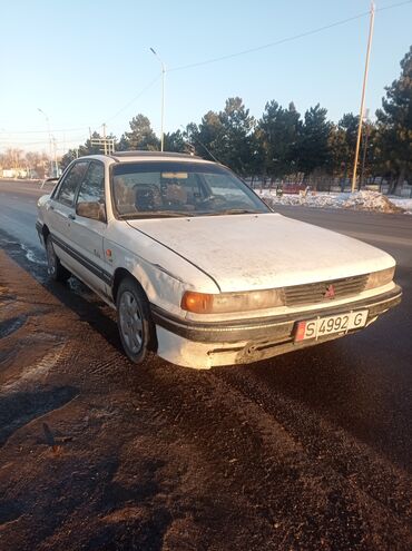 митсубиси: Mitsubishi Galant: 1988 г., 1.8 л, Механика, Бензин, Седан