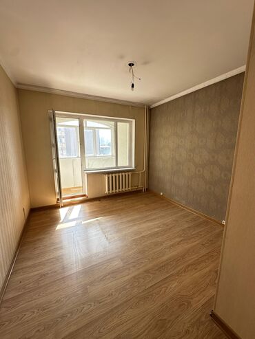 2 комнатные квартиры в бишкеке продажа: 3 комнаты, 74 м², 106 серия, 3 этаж, Евроремонт