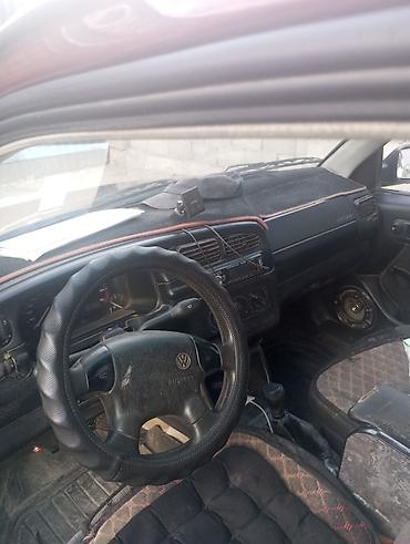 Volkswagen: Volkswagen Vento: 1993 г., 1.8 л, Механика, Бензин, Седан — 5