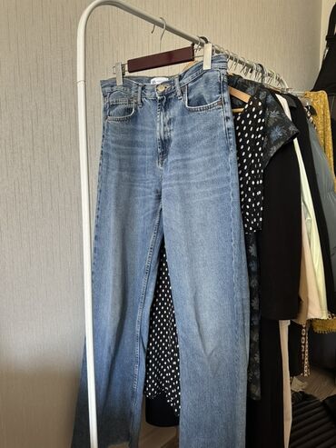 карго штаны бишкек: Джинсы, Прямые, Zara, Турция, Высокая талия, M (EU 38)