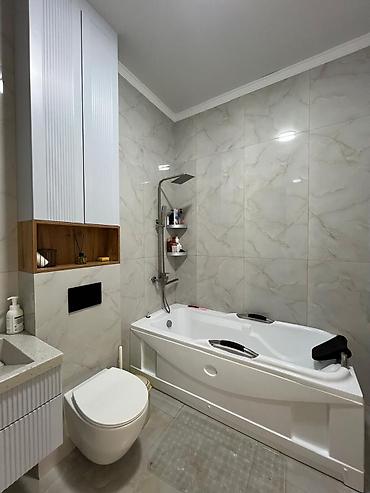 Продажа коттеджей и домов: 🏡 Продается особняк в районе Арча-Бешик! ✨ 📍 Участок — 6 соток 📐 — 6