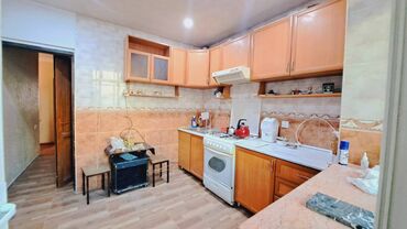 Köhnə tikili: Bakı, Sulutəpə qəs., 3 otaqlı, Köhnə tikili, m. 20 Yanvar, 80 kv. m — 10