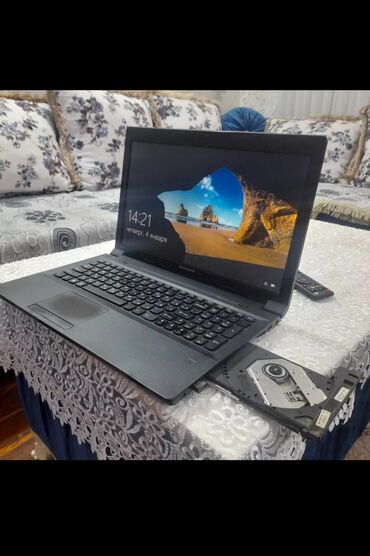 lenovo thinkpad l540: Lenovo B590 modeli ela vəziyyətdədir heç bir problemi yoxdur