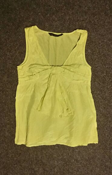 stone island majice: ZARA elegantna prelepa nemačka majica u super stanju, vel.S,m, na njoj