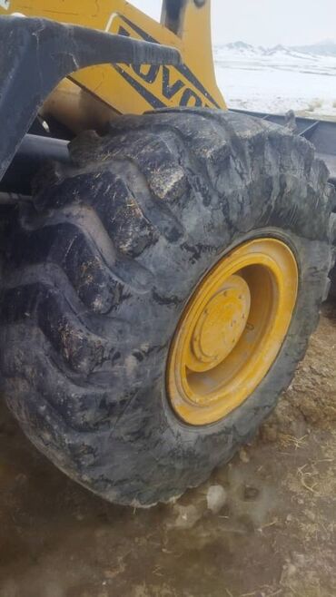 Погрузчики: Погрузчик, 2012 г., Колесный, Фронтальный — 6