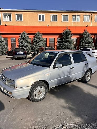 масло на авто: Volkswagen Vento: 1996 г., 2 л, Механика, Бензин, Седан — 3