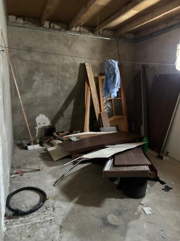 Həyət evləri və villaların satışı: Novxanı 7 otaqlı, 250 kv. m, Orta təmir — 12