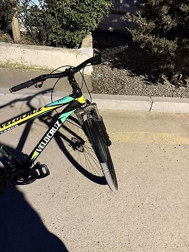 Şəhər velosipedləri: Velocruz hibrid/MTB tipli velosiped Xüsusiyyətlər: - Korpus: yüngül — 8