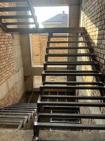 Обшивка лестниц: Лестница каркас металокаркас Лестница монтаж демонтаж Изготовление — 32