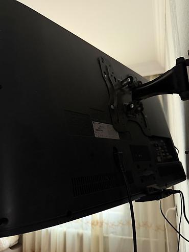 lg 32: LG LCD televizor + divar asqısı - Ekran: təqribən 32" (80 sm sinif) - — 2