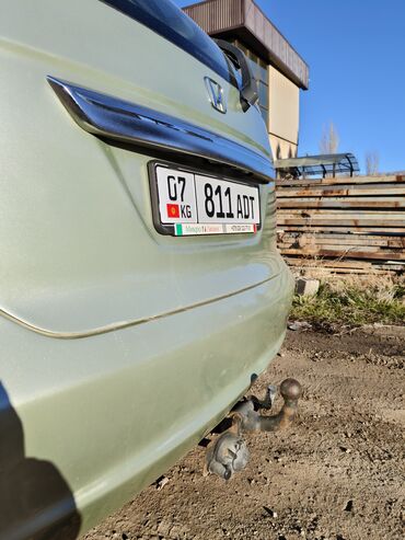 Honda: Honda FR-V: 2005 г., 2 л, Механика, Бензин, Универсал — 8