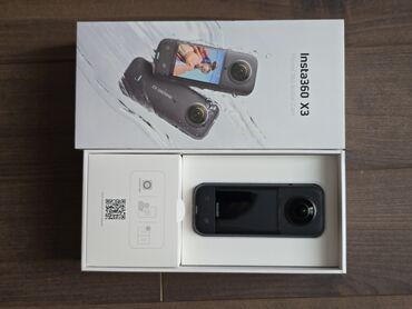 фота апарат: Экшн-камера Insta360 X3 в черном цвете, предназначенная для съемки
