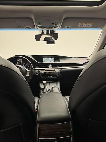 солидор: Lexus ES: 2017 г., 2.5 л, Вариатор, Гибрид, Седан — 7