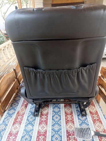 запчасти на транспортер т4: Sürücü oturacağı, Qızdırıcı ilə, Universal Poliki 210, 2001 il, Orijinal, Almaniya, İşlənmiş lalafo.az -da запчасти на транспортер т4: Sürücü oturacağı, Qızdırıcı ilə, Universal Poliki 210, 2001 il, Orijinal, Almaniya, İşlənmiş