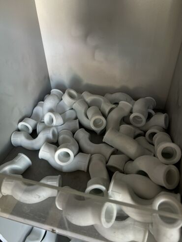 пластика: Отвод, Пластик, Сай диаметри: 20 мм