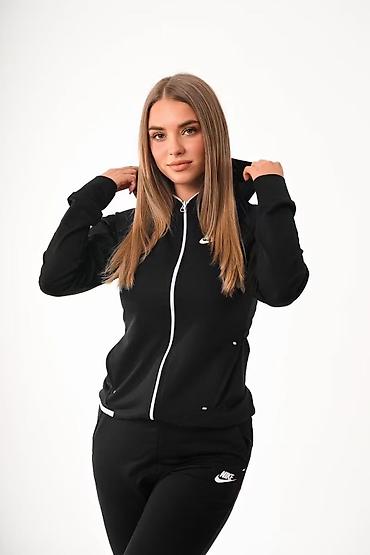hm bunde: Komplet trenerka 
S M L XL XXL
Cena 3000 dinara — 5