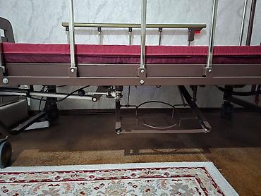 Медицинская мебель: Медицинская кровать б/у Пользовались 2 месяца всего — 14