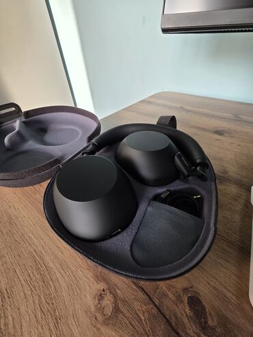 вакуумные наушники беспроводные: Накладные, Sony, Новый, Беспроводные (Bluetooth), Классические