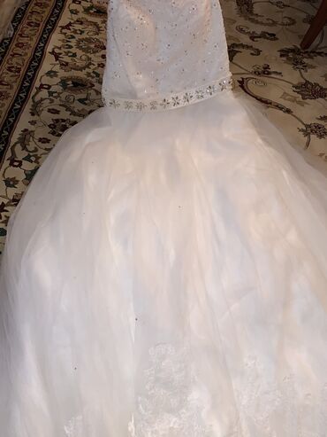 Toy paltarları: 40-42 razmerdi geyinilmeyib üzerinde remeni əlcəyi mini duvagida -da lalafo.az — 3 Toy paltarları: 40-42 razmerdi geyinilmeyib üzerinde remeni əlcəyi mini duvagida — 3