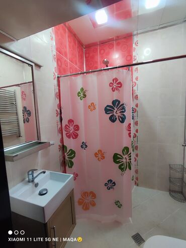 Günlük kirayə mənzillər: 4 otaqlı — 7