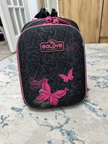 галстук чёрный: Ранец для школы GOLOVE “Go with love” для девочки - Жесткий каркас
