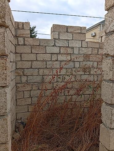 lokbatanda ev satisi: 4 otaqlı, 4 kv. m, Kredit yoxdur, Təmirsiz — 9
