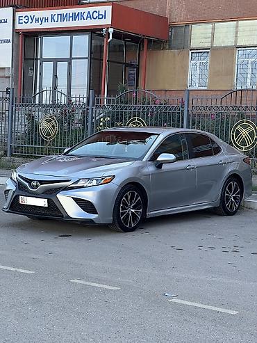 Toyota: Toyota Camry: 2018 г., 2.5 л, Автомат, Бензин, Седан — 2