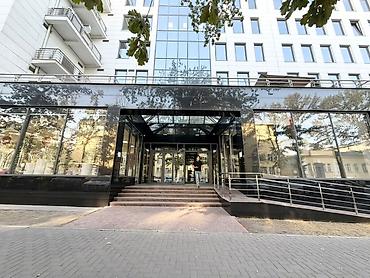 local: For rent Office in the center of Bishkek. Class A office space in the — 1