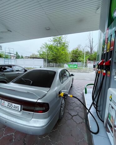 субару легаси 1999: Subaru Legacy: 1999 г., 2 л, Автомат, Бензин, Седан