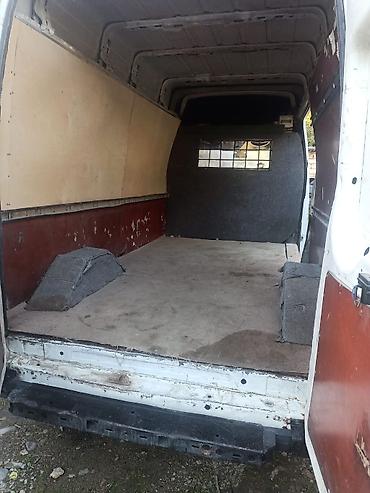 man sat: Ford Transit yük . Maşın Mator karopka ideyal vezyetdedi . 2000 ci — 5