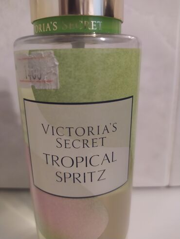 зеленая рубашка в клетку женская: Спрей Victoria's Secret Виктория Секрет 
покупала за 1400 отдам за 500