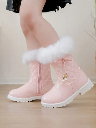 Čizme: Cena:2500din Dostupni brojevi:38 Poručuje se isporuka za desetak — 5