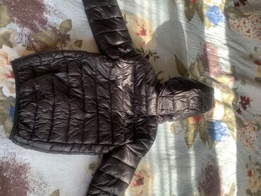 Верхняя одежда: Продаю детс куртки на мальчишек от 6-9 лет б/у в хорошем состоянии at lalafo.kg — 6 Верхняя одежда: Продаю детс куртки на мальчишек от 6-9 лет б/у в хорошем состоянии — 6