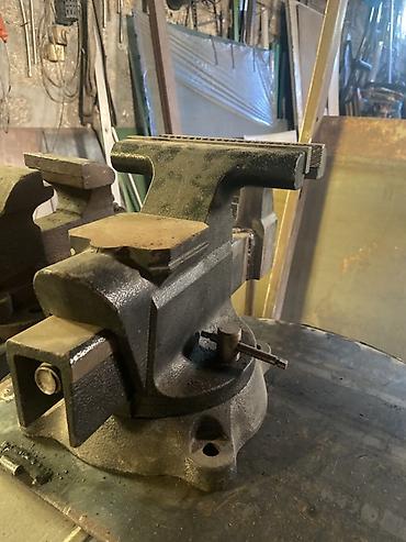 usta aleti: Döymə dəzgahı üçün metal işləri sıxacaq (qısqac) Eynisinden bir — 3