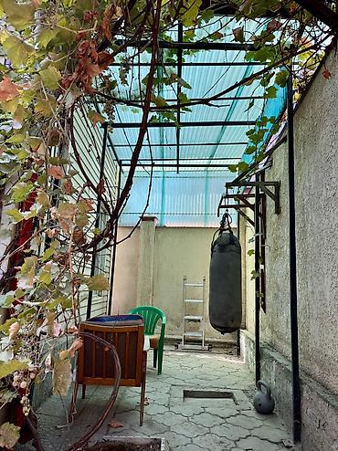 токмок сдается: 100 м², 4 комнаты, Вефа ТЦ — 5
