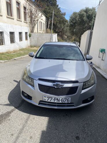 Chevrolet Cruze: 1.4 l | 2012 il 200421 km Sedan