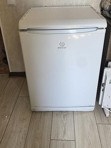 cctv camera: Холодильник Indesit TT 85.001 (одно­камерный) - Тип: компактный — 2