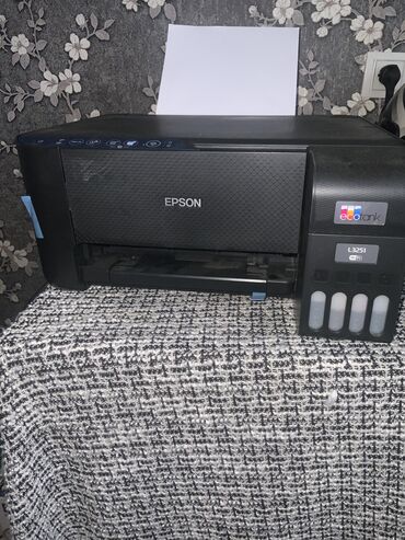 цветной принтер epson r270: Принтер epson в идеальном состоянии, wifi l3251 (17500 som)