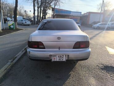 Toyota: Toyota Camry: 1997 г., 2.2 л, Механика, Бензин