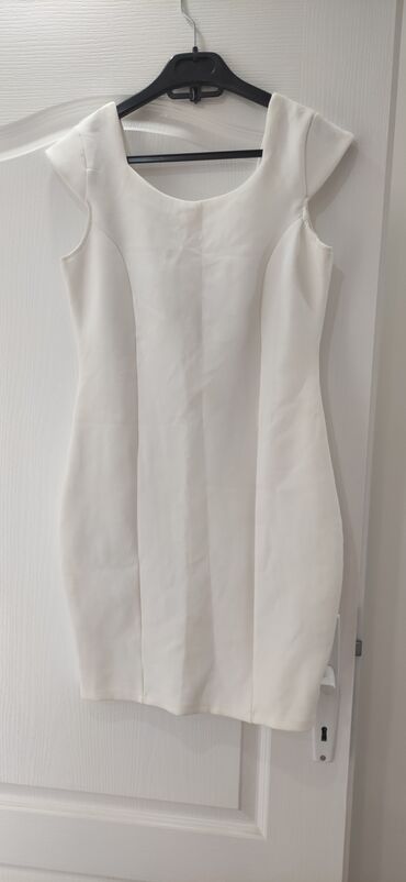 haljine asimetričnog kroja: S (EU 36), M (EU 38), L (EU 40), color - White, Evening, With the straps