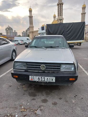 Volkswagen: Volkswagen Jetta: 1988 г., 1.8 л, Механика, Бензин, Хэтчбэк